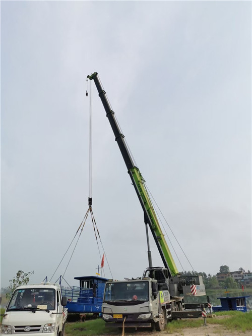 成华区桥梁建设吊装案例